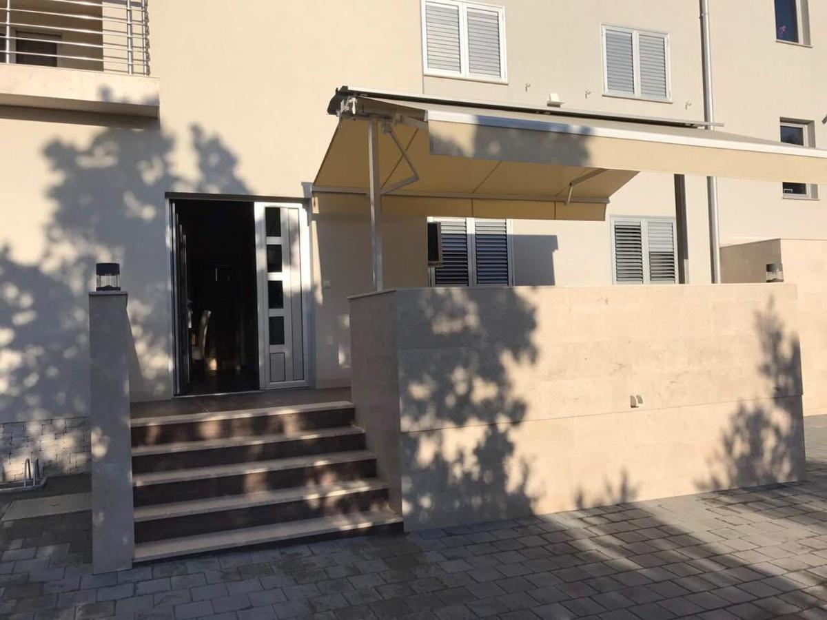 Apartmani Iva Vir Zewnętrze zdjęcie