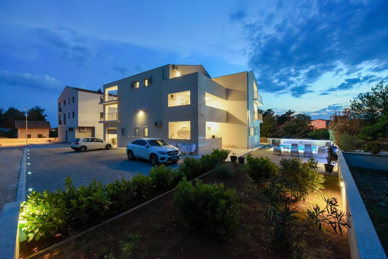 Apartmani Iva Vir Zewnętrze zdjęcie