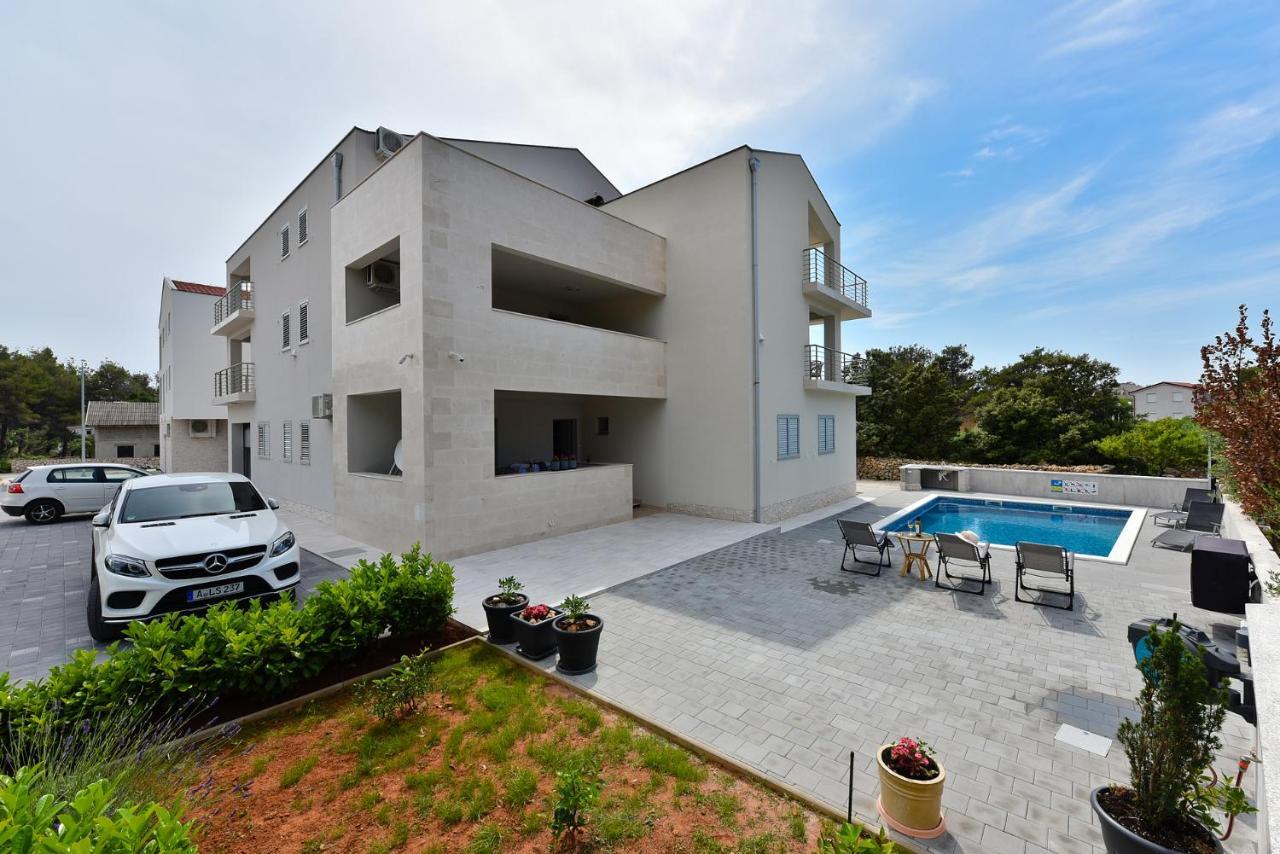 Apartmani Iva Vir Zewnętrze zdjęcie