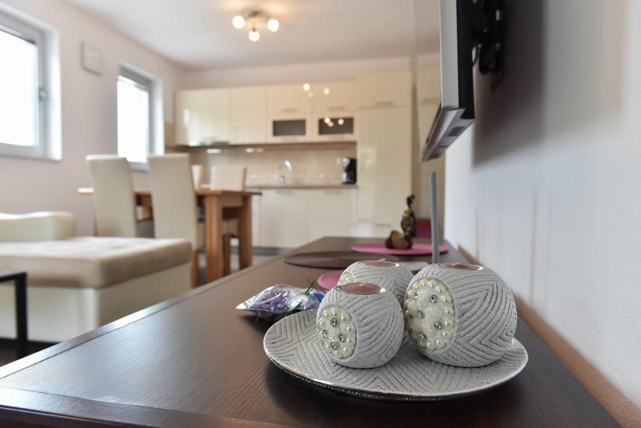 Apartmani Iva Vir Zewnętrze zdjęcie