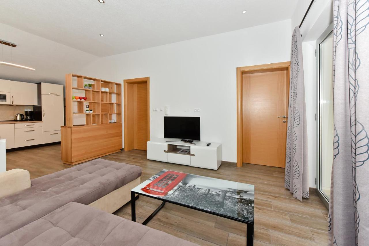 Apartmani Iva Vir Zewnętrze zdjęcie
