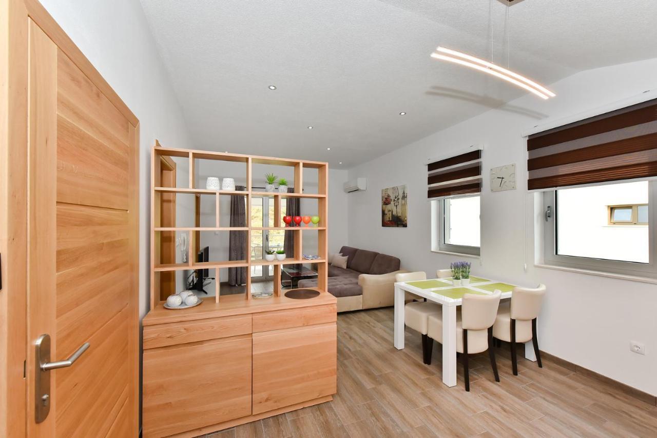Apartmani Iva Vir Zewnętrze zdjęcie